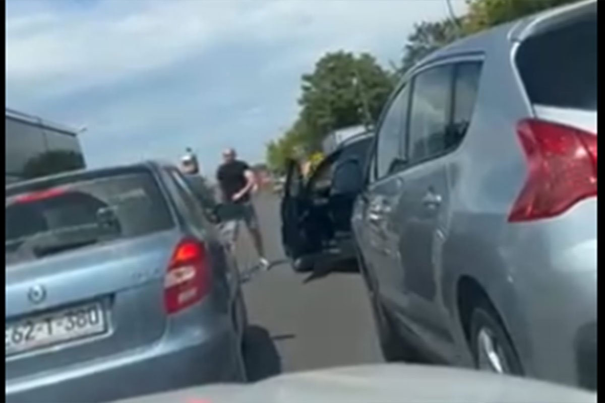 TANKI ŽIVCI ILI NEŠTO DRUGO Vozači u Banjaluci se potukli, žene ih smirivale
