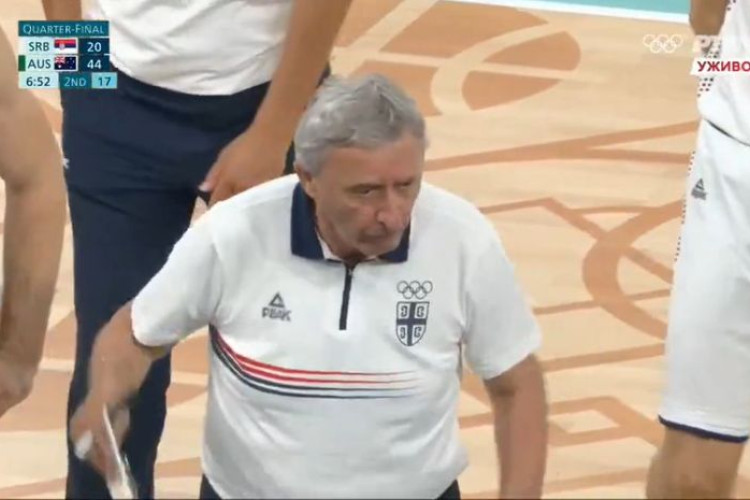 (VIDEO) "ALO, DIVAC, ŠTA GLUMIŠ" Pešić zagrmio na tajm-autu četvrtfinala