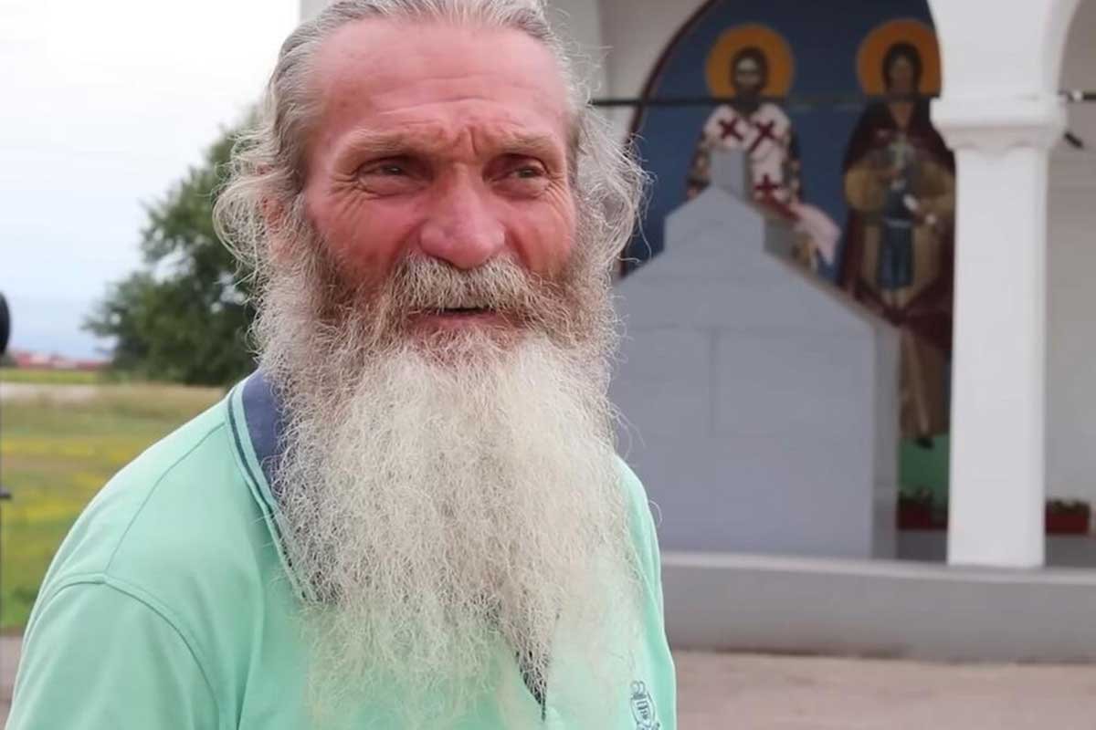 (VIDEO) "GROB MI ISKOPAN, A JA USTAJEM" Stanko jači i od smrti: Na dan sahrane "oživio"