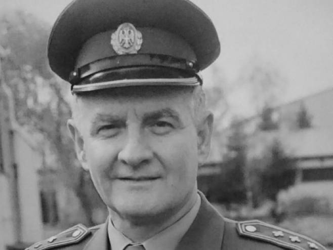 NAKON DUGE I TEŠKE BOLESTI U Banjaluci preminuo pukovnik Branko Gajić