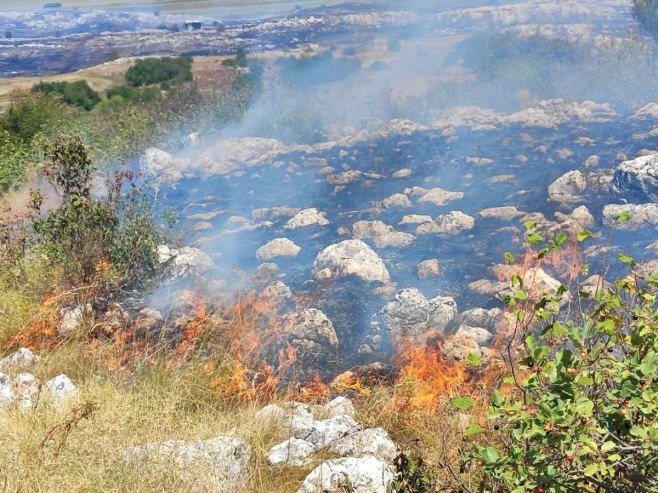 BUKTI POŽAR NA STAROJ PLANINI Proglašena vanredna situacija na dijelu područja Pirota i Dimitrovgrada