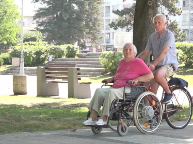 "SVE JE LAKŠE UZ LJUBAV I POŠTOVANJE" Život bračnog para Tomanić iz Doboja pun iskušenja i izazova