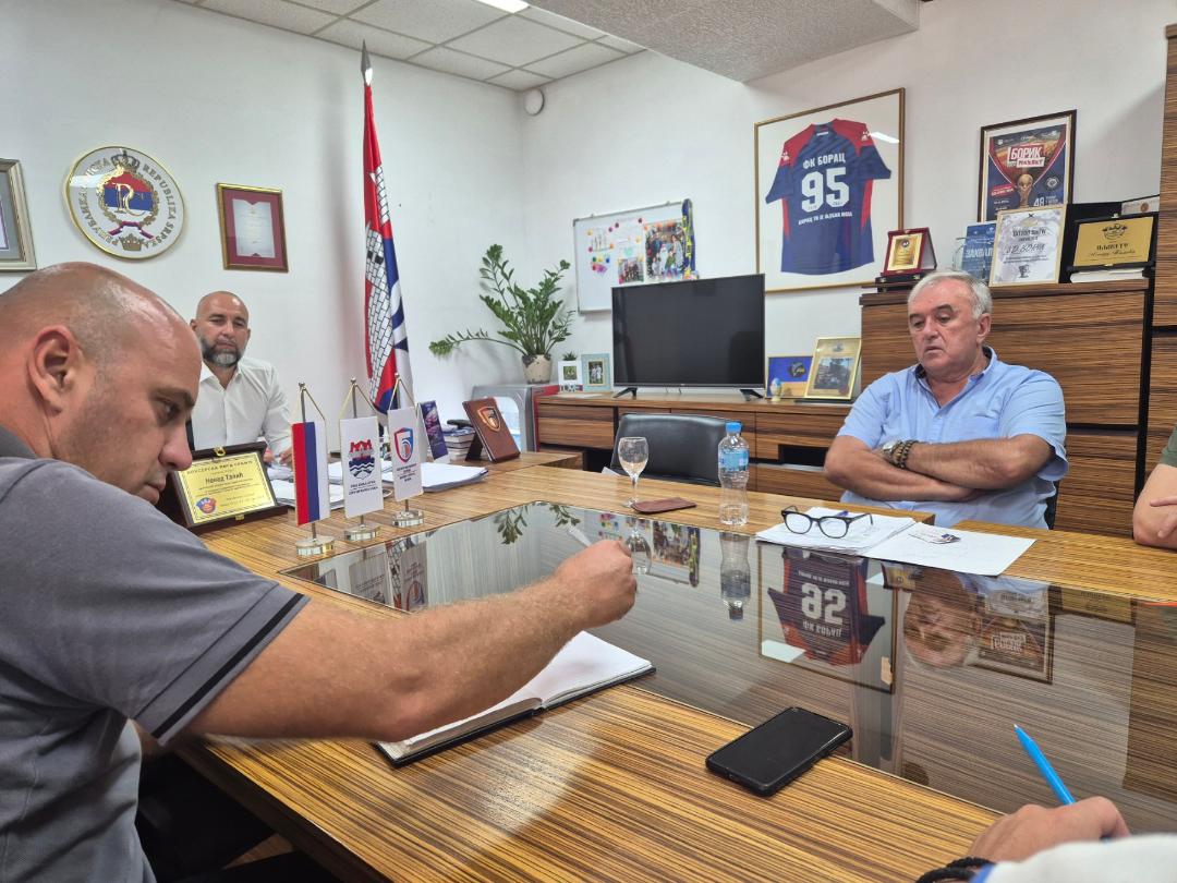 PRIPREME ZA SVESRPSKI KUP ZA RUKOMETAŠE I RUKOMETAŠICE Umičević najavljuje spektakl