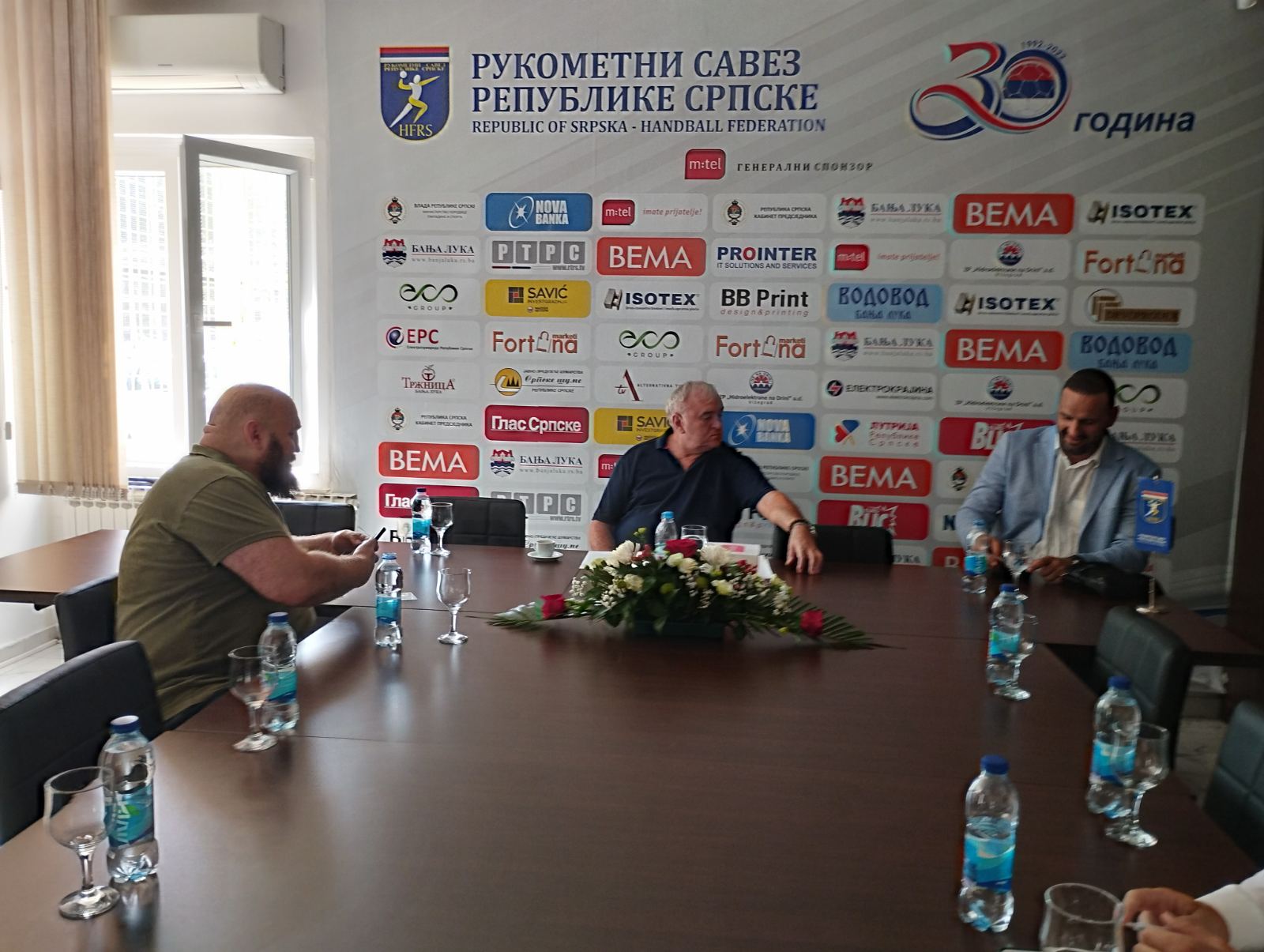 (FOTO) BORAC IZNAD SVIH Sastanak u Rukometnom savezu Republike Srpske