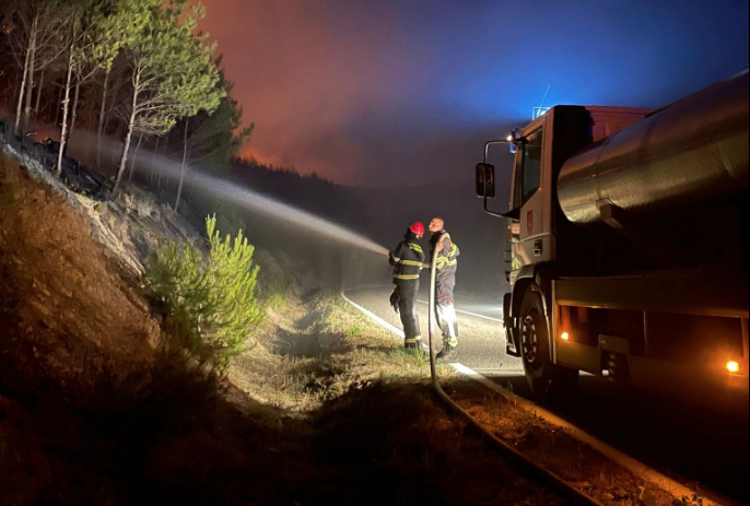 JOŠ TRAJE BORBA S VATROM U HRVATSKOJ "Turisti su bježali, ali ne zbog požara"