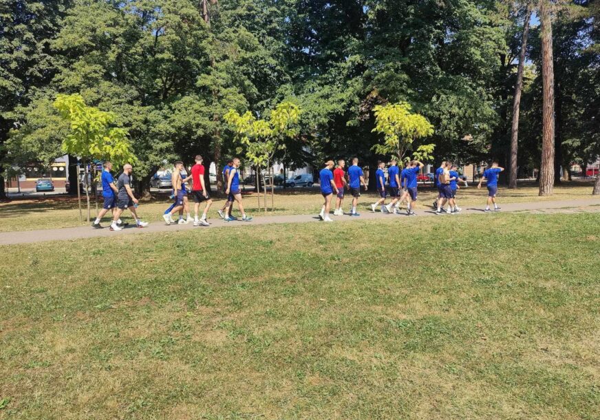 (FOTO) "OVDJE JE PREVRUĆE" Banjaluka priredila neprijatno iznenađenje fudbalerima Klaskvika: Sa 13 na 38 stepeni