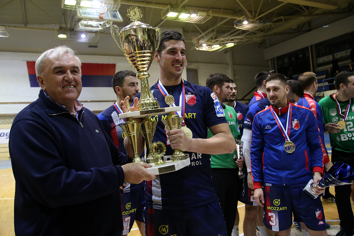 NIŠTA BEZ DODIKA Predsjednik Republike Srpske obezbijedio novčanu pomoć za Svesrpski kup