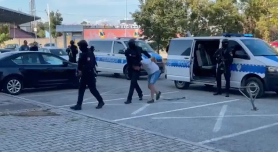 UDARIO GA ŠAKOM U GLAVU Petar Dukić uhapšen zbog napada na policijskog inspektora