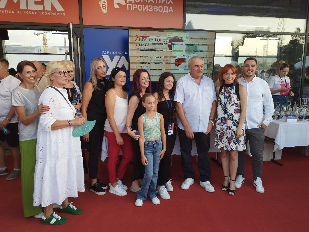 U BANJALUCI ODRŽAN FESTIVAL DOMAĆIH PROIZVODA Željka Cvijanović posjetila štand „Beme“