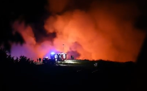 DRAMA U TUZLI Požar na deponiji, brojne ekipe na terenu