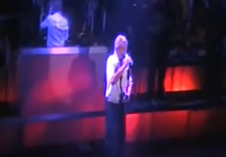 (VIDEO) SNIMAK SVE BACIO U TRANS Poznati Grk zapjevao "Lane moje"