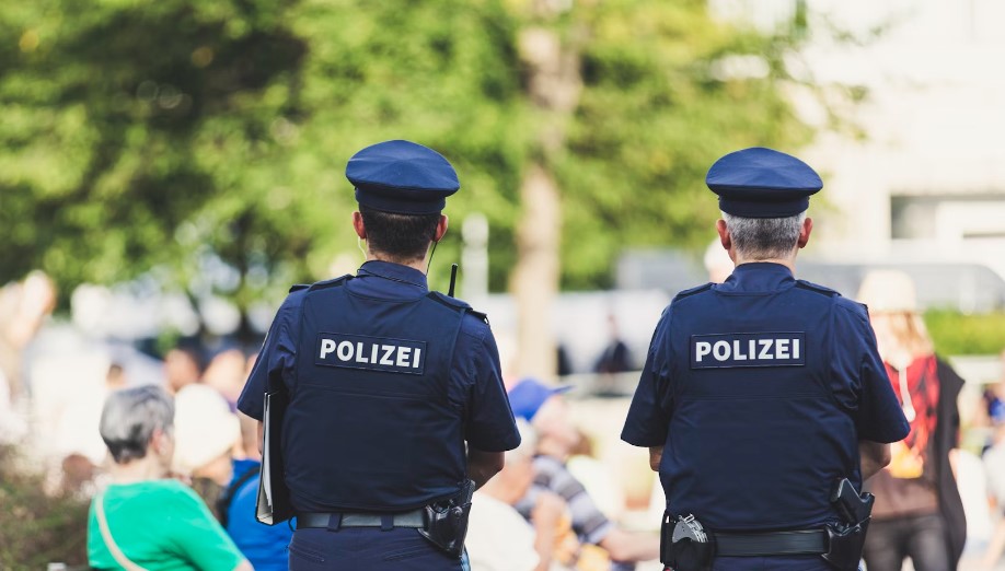 OBUSTAVLJENE LINIJE VOZOVA Navijači napali i povrijedili ženu u Njemačkoj