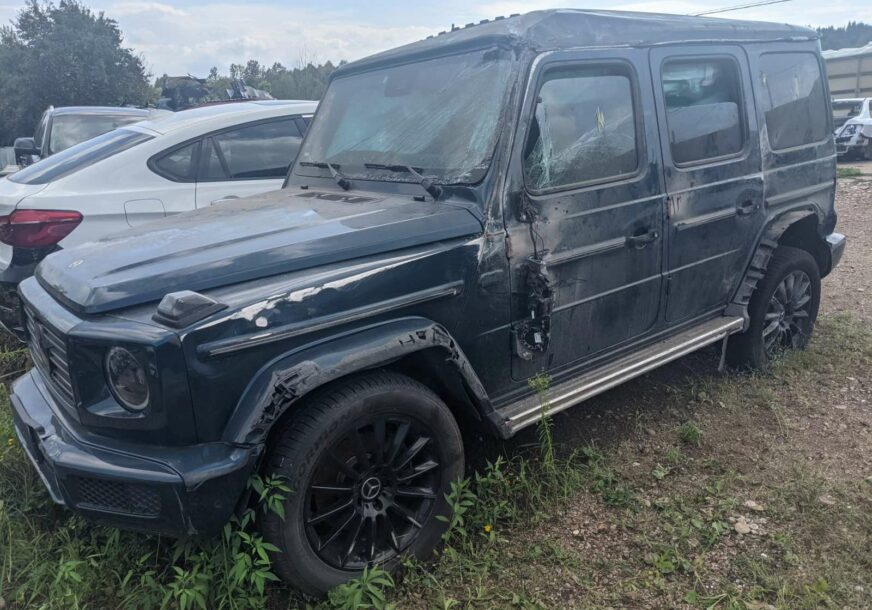 POZNATO OD KOGA JE ODUZET LUKSUZNI MERCEDES Nalazi se na Interpolovoj listi ukradenih vozila