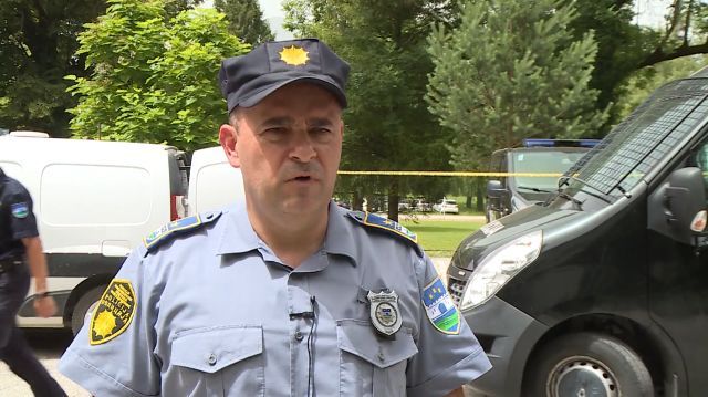 U TRENUTKU UBISTVA U ŠKOLI BILO UČENIKA Oglasio se direktor Uprave policije MUP-a USK