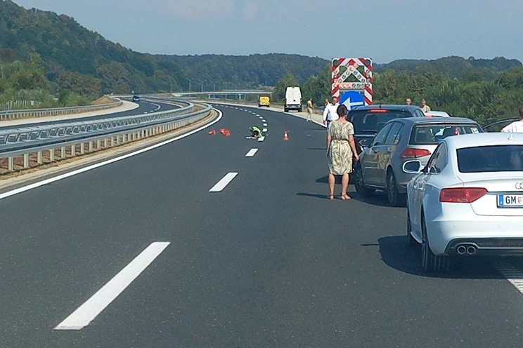 DETALJI TRAGEDIJE NA AUTO-PUTU "9. JANUAR" Nakon nesreće, radnik prevezen u UKC Republike Srpske