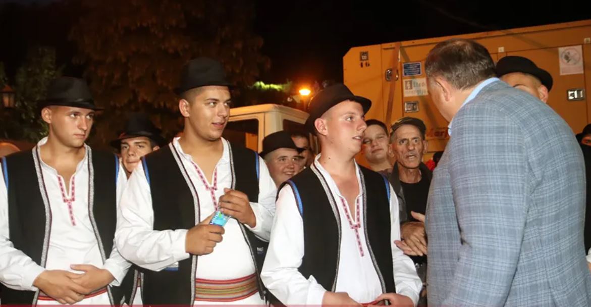 DODIK NA "VEČERI OJKAČE" Naš cilj je da očuvamo Srpsku, našu tradiciju i kulturu