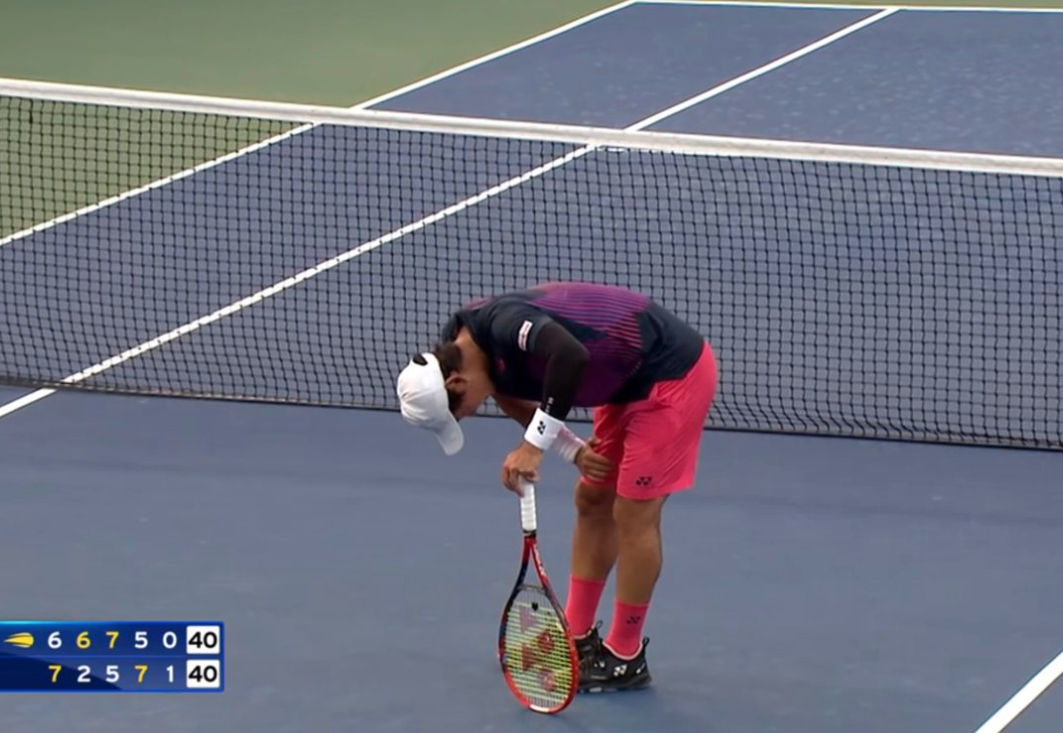 (FOTO) BOLNA SCENA NA US OPENU Rivala Kecmanovića sa terena odvezli u kolicima