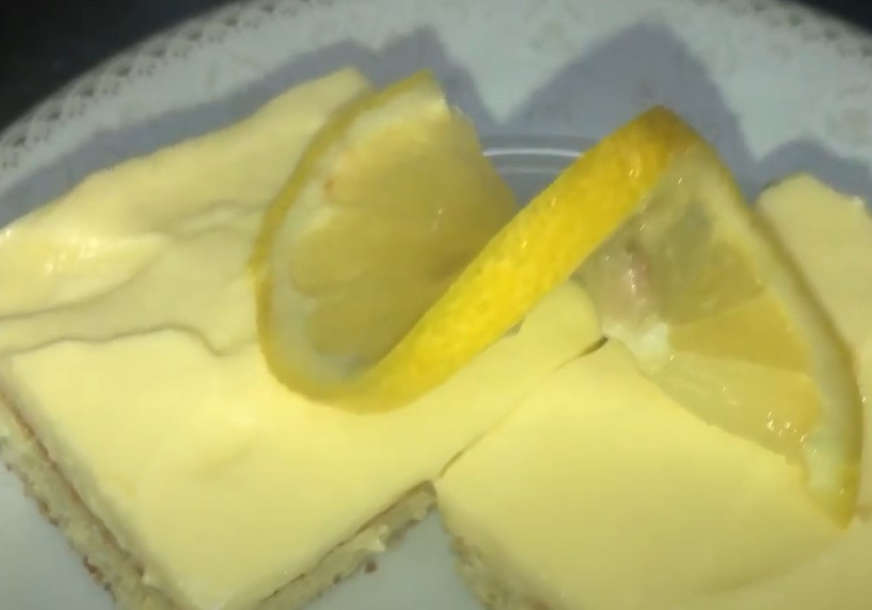 OSVJEŽAVAJUĆI KOLAČ Limun kocke su idealan slatkiš za tople dane