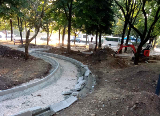 (FOTO) NAORUŽANO OBEZBJEĐENJE U BANJALUČKOM PARKU Građani uznemireni, Grad demantovao navode