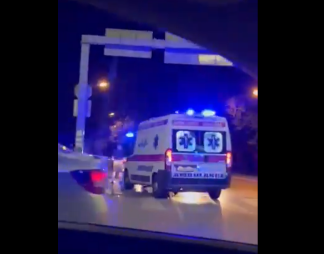 (VIDEO) MASOVNA TUČA NAVIJAČA U BANJALUCI "Zelena čudovišta" demolirala ugostiteljski objekat, haos se preselio i na ulice: Oglasili se stanari za ALOonline