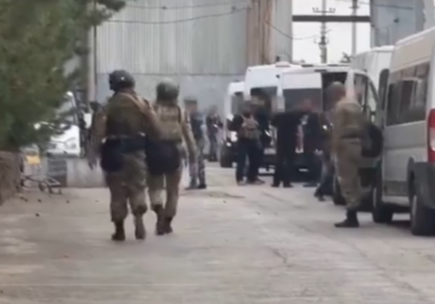 RUSKI SNAJPERISTI LIKVIDIRALI ISLAMISTE Ubijena 4 zaposlena, a povrijeđeno 8 osoba