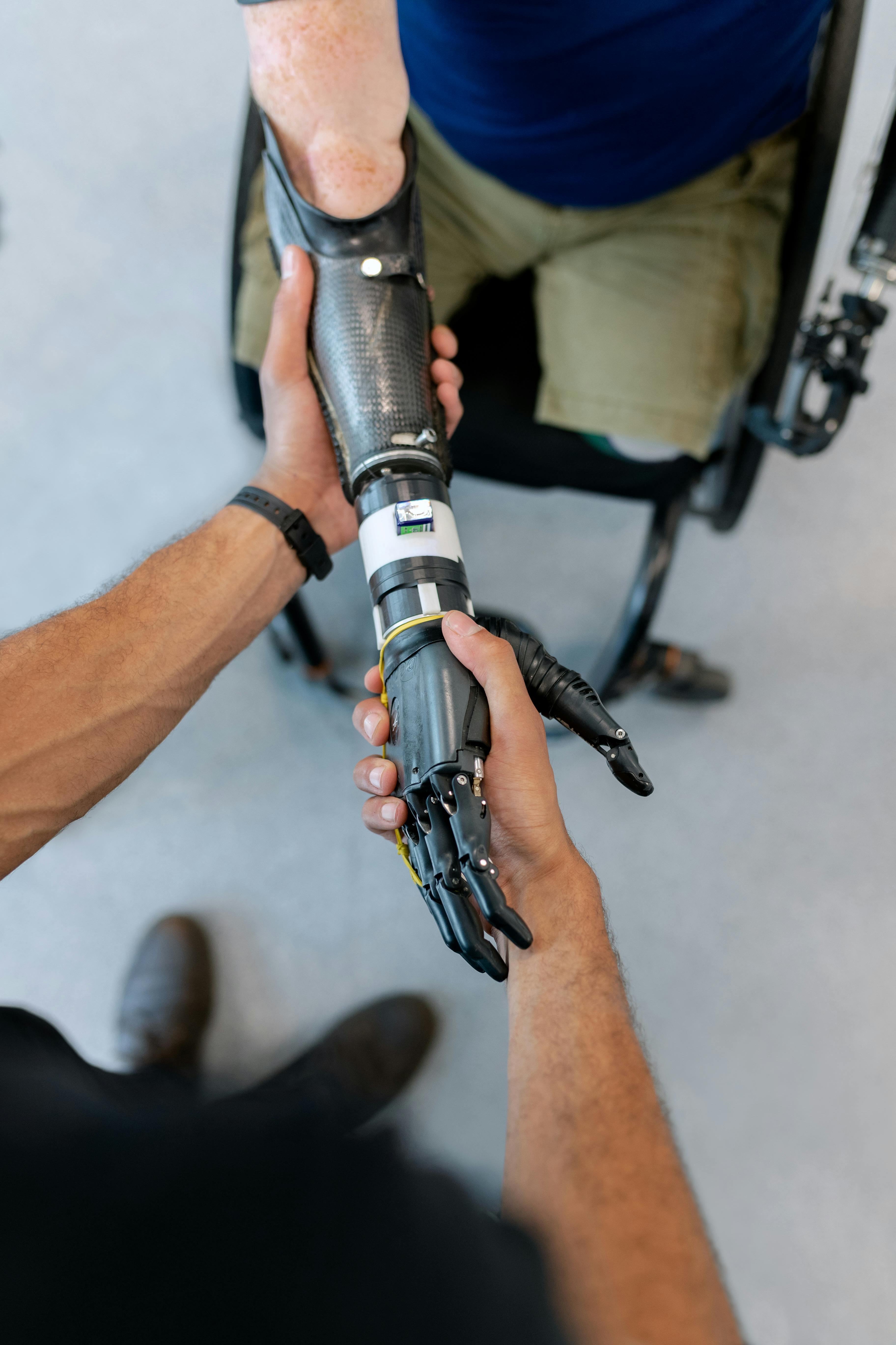 "PRED NAMA SU ZASTRAŠUJUĆA VREMENA" Kina masovno proizvodi humanoidne robote