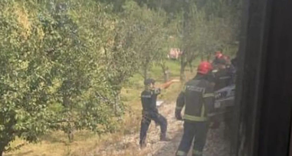 HOROR U SRBIJI U sudaru voza i auta poginuli brat (12) i sestra (14), ocu se bore za život