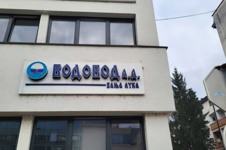 JAVNOST ZABRINUTA ZBOG KVALITETA VODE U BANJALUCI Oglasili se iz Vodovoda: Nisu utvrđene nepravilnosti
