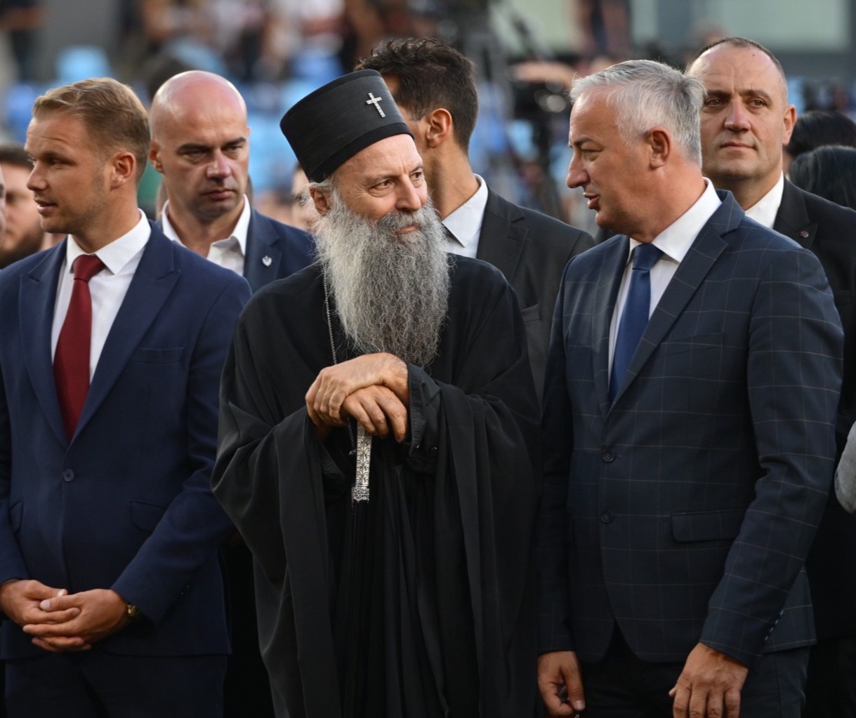 "ZAHVALNOST VUČIĆU, SRPSKA I SRBIJA PAMTE" Borenović prisustvovao obilježavanju Dana sjećanja na Srbe stradale u “Oluji”