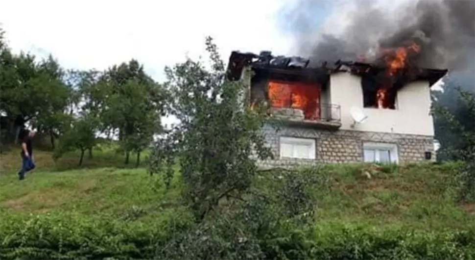 SVAKA POMOĆ JE DOBRO DOŠLA! Šestočlana porodica iz BiH u požaru ostala bez svega