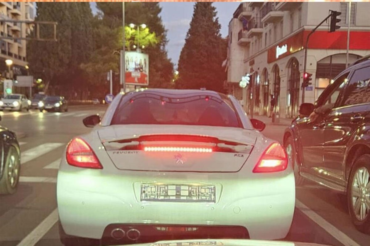 "ŽELE IM OTEŽATI POVRATAK KUĆI" Masovna krađa registarskih tablica sa auta iz BiH u Crnoj Gori