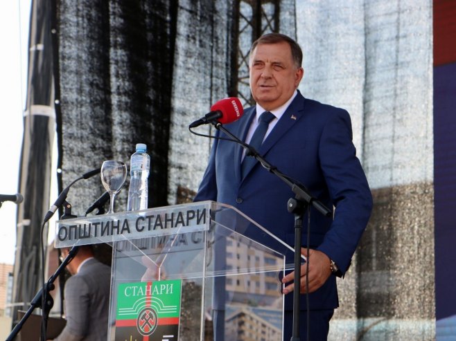 OTVARANJE DOMA ZDRAVLJA U STANARIMA Dodik: Istorijski dan, Vučić objedinio srpski narod