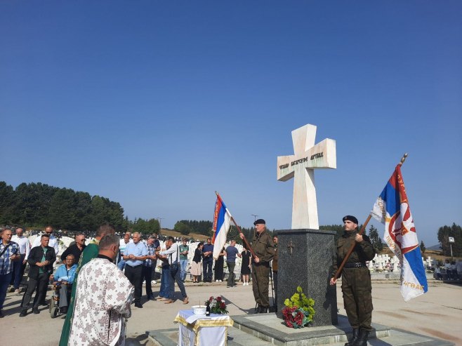 SLUŽENA LITURGIJA Položeni vijenci za poginule borce Treće sarajevske pješadijske brigade