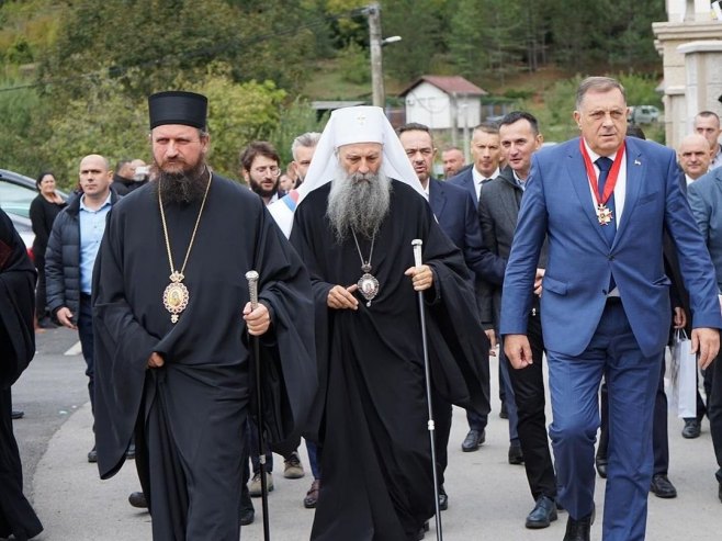 "DAN OKUPLJANJA NARODA I INSTITUCIJA" Dodik: Osveštanje hrama u manastiru Rmanj dio obilježavanja Dana srpskog jedinstva