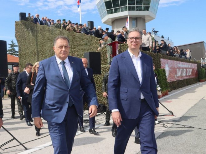 JAKE PORUKE IZ BATAJNICE Dodik: Danas vidimo kako se ostvaruju snovi, Vojska Srbije impresivna i jaka