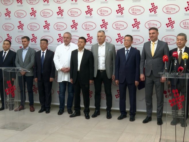 VIŠESTRUKA KORIST Potpisan memorandum o saradnji UKC Srpske i kineske provincije Gansu