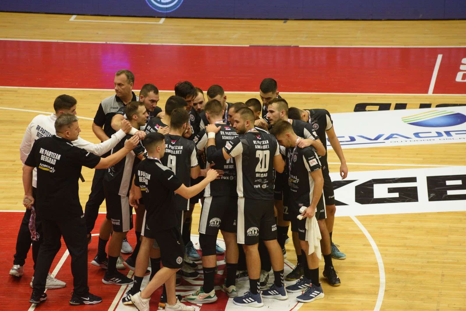 RUKOMETAŠI VOJVODINE OSVOJILI SUPERKUP SRBIJE A sad po trofej Svesrpskog kupa