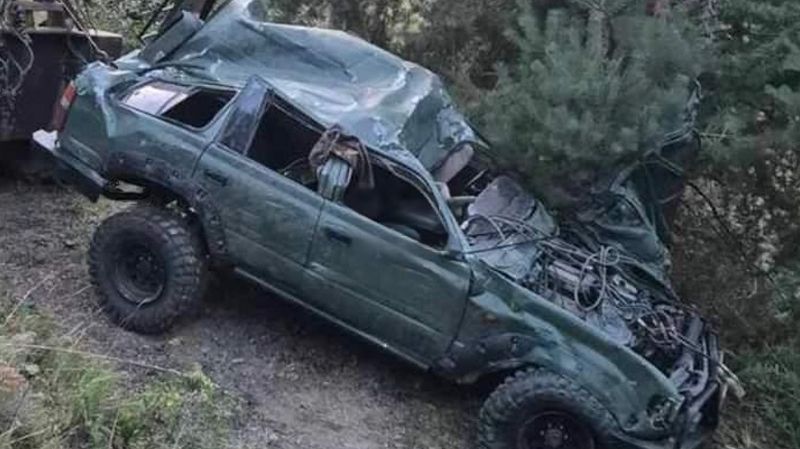 (FOTO) POGINULE ČETIRI OSOBE Pogledajte kako izgleda automobil nakon stravične saobraćajke kod Kaknja
