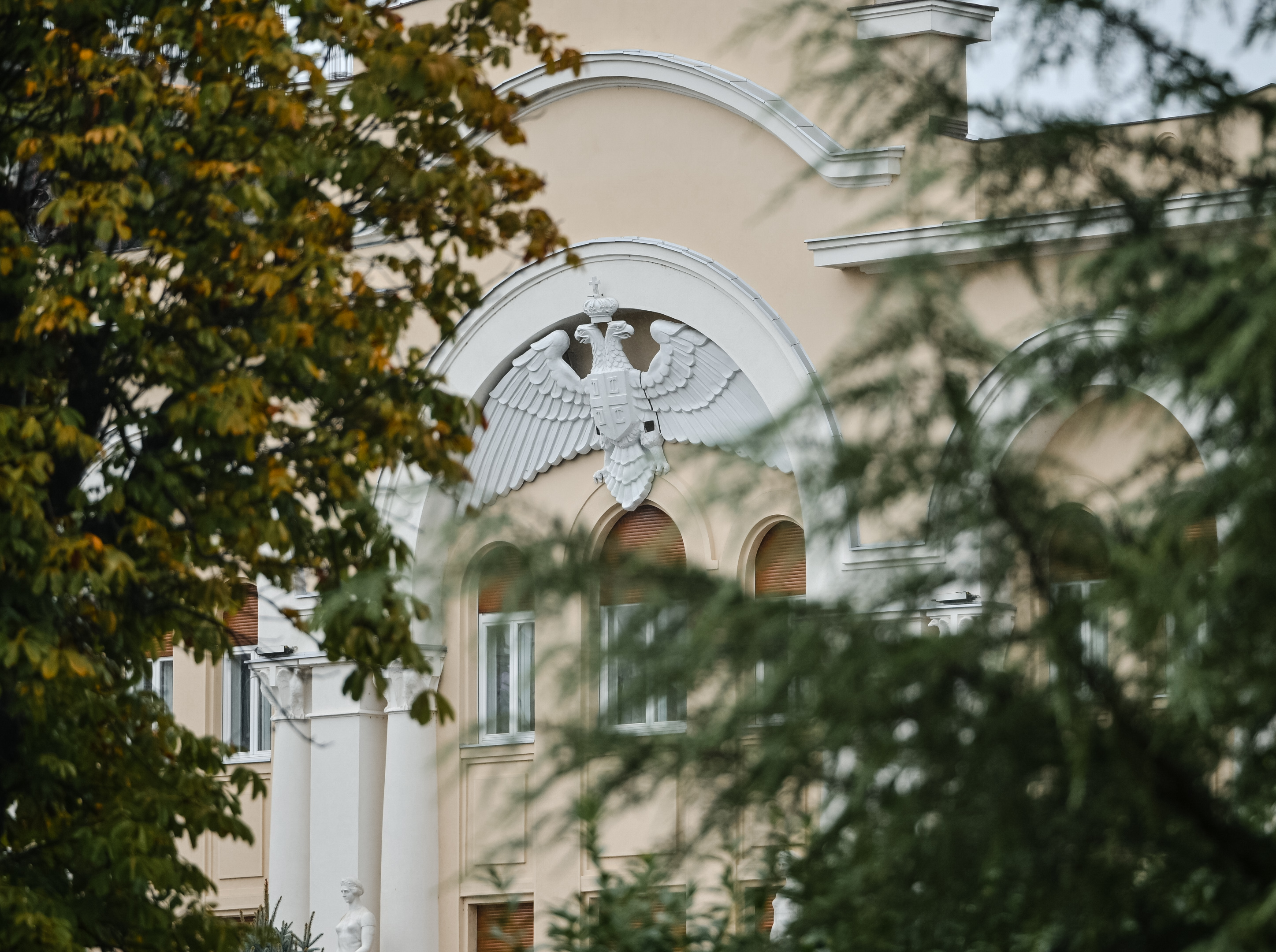 NA DAN SRPSKOG JEDINSTVA, SLOBODE I NACIONALNE ZASTAVE Nakon 83. godine dvoglavi orao vraćen na Banski dvor