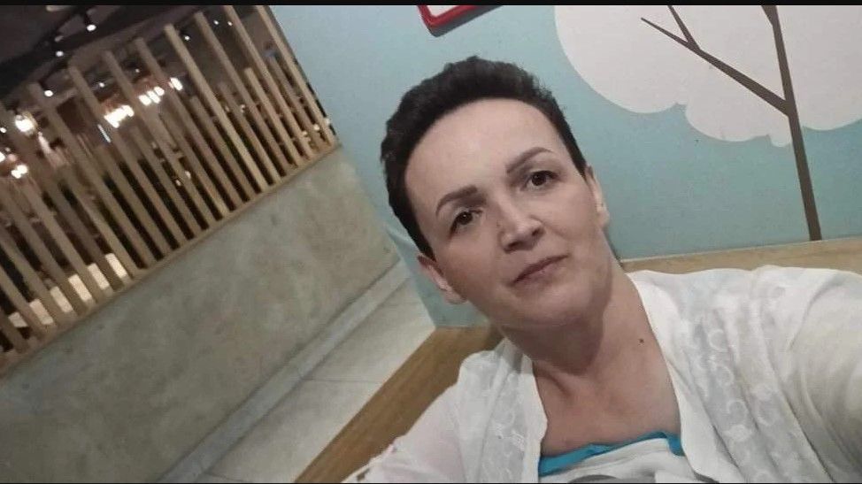 MAJKA TROJE DJECE SE BORI ZA ŽIVOT Dvije godine se pati sa karcinomom dojke, već četiri mjeseca prikovana za krevet