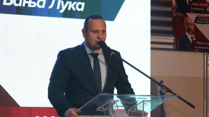 ŠOBOT POSLAO JASNU PORUKU: Pokušavaju me uniziti sa "doco" oni koji nisu došli dalje od toga da ih zovu brucošima