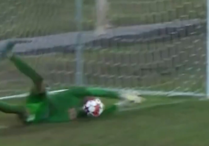 (VIDEO) PRIZNAO NEPOSTOJEĆI GOL Skandal trese Crnu Goru, Dečić opet pomjera fudbalske granice