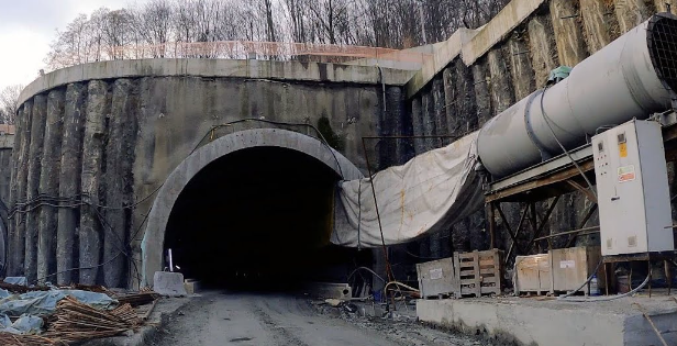 ZAVRŠETAK RADOVA POLOVINOM SLJEDEĆE GODINE Probijen najduži tunel u BiH