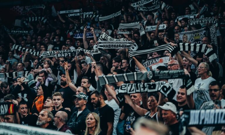 VATRENO KRŠTENJE ZA NOVE IGRAČE Navijači Partizana na startu ABA lige oborili rekord