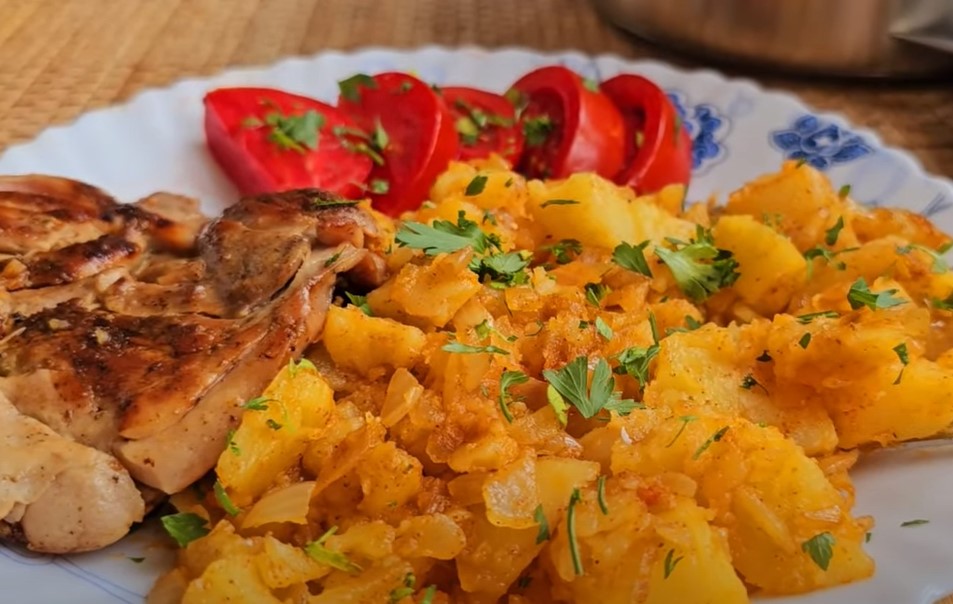 RECEPT ZA NAJUKUSNIJI KROMPIR Možete ga pripremiti samog ili kao prilog uz meso 