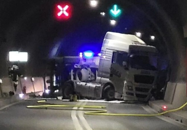 (FOTO) OBJAVLJENE JEZIVE FOTOGRAFIJE Detalji tragične nesreće u tunelu Vranduk