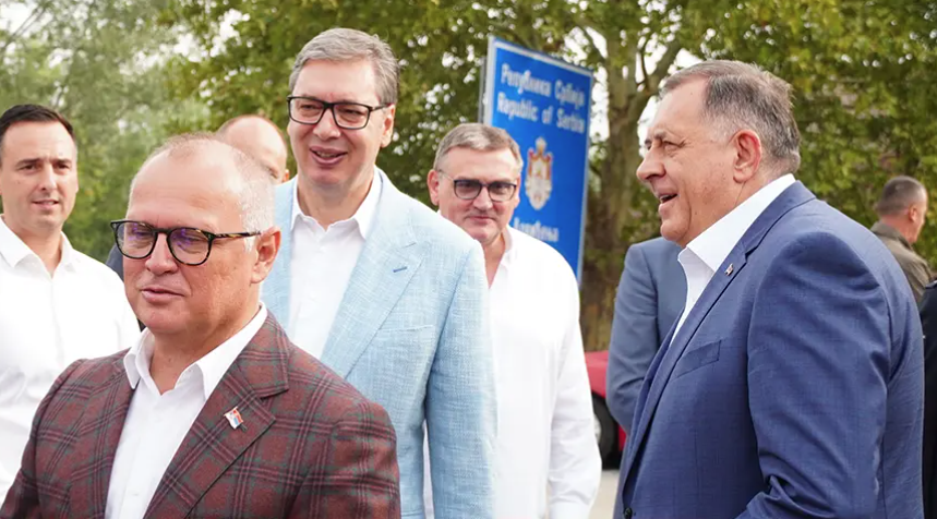 PODRŠKA MALIM PROIZVOĐAČIMA Dodik i Vučić posjetili mljekaru "Spasojević"