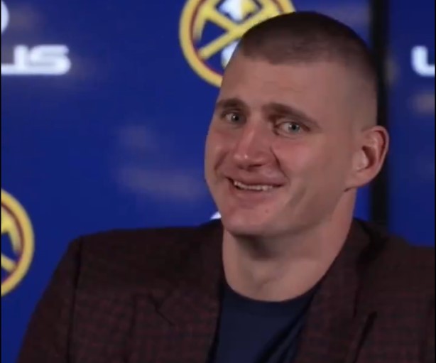 (VIDEO) PA OVO JE HIT Denver objavio snimak najluđih izjava Nikole Jokića