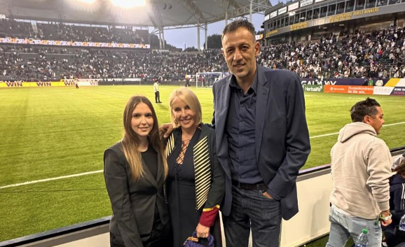 "NEMAM ŽELJU DA UPOZNAM BIOLOŠKE RODITELJE" Emotivna ispovijest Petre Divac o porodici i uspjehu, kćerka bivšeg košarkaša otkrila čega se najviše plašila