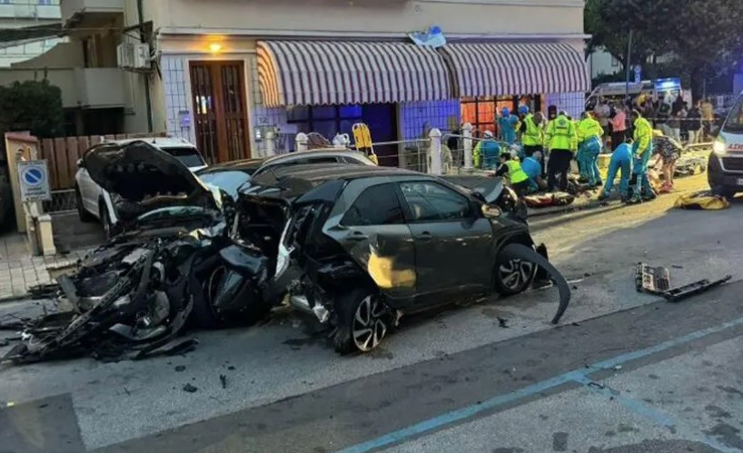 (FOTO) FOTOGRAFIJE SA LICA MJESTA LEDE KRV U ŽILAMA Poginule dvije djevojčice, šest osoba povrijeđeno